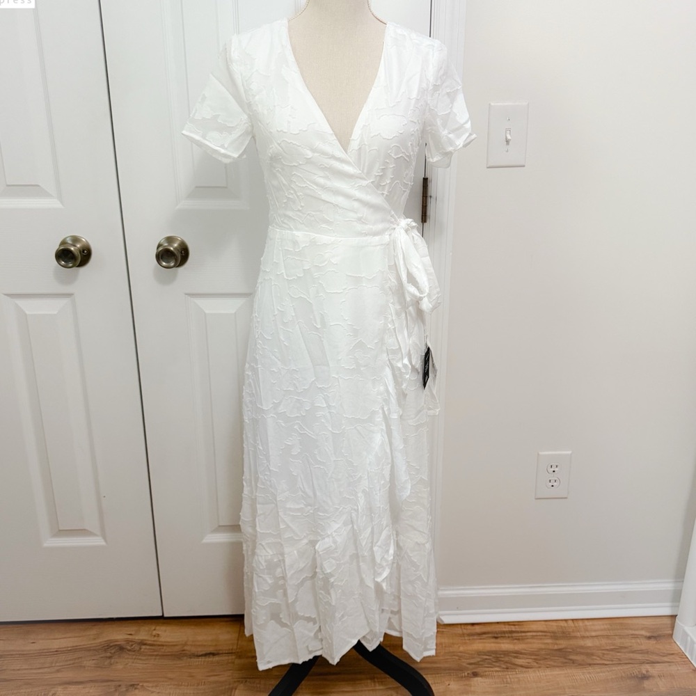 Lulu's White Textured Midi Wrap Dress Size XS NWT